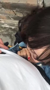 小母狗最喜欢跪着口交