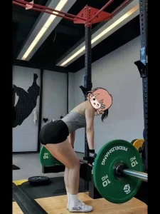 健身房认识的少妇