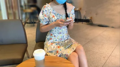 对面小哥哥看到了